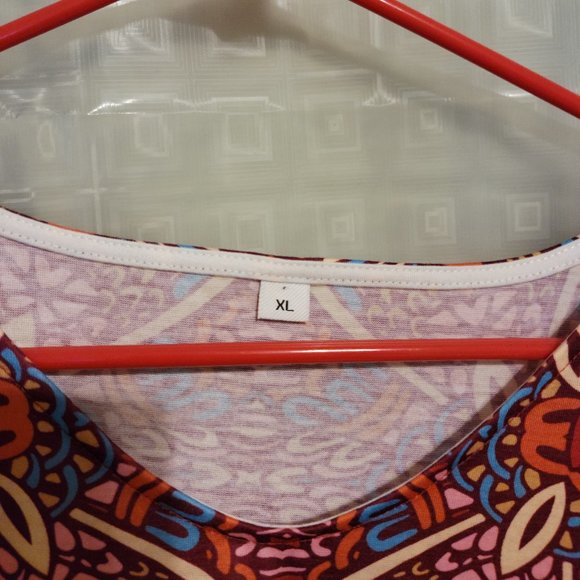 MANDALA SHORT SLEEVE COTTON TOP - LIKE NEW - Picture 4 of 4